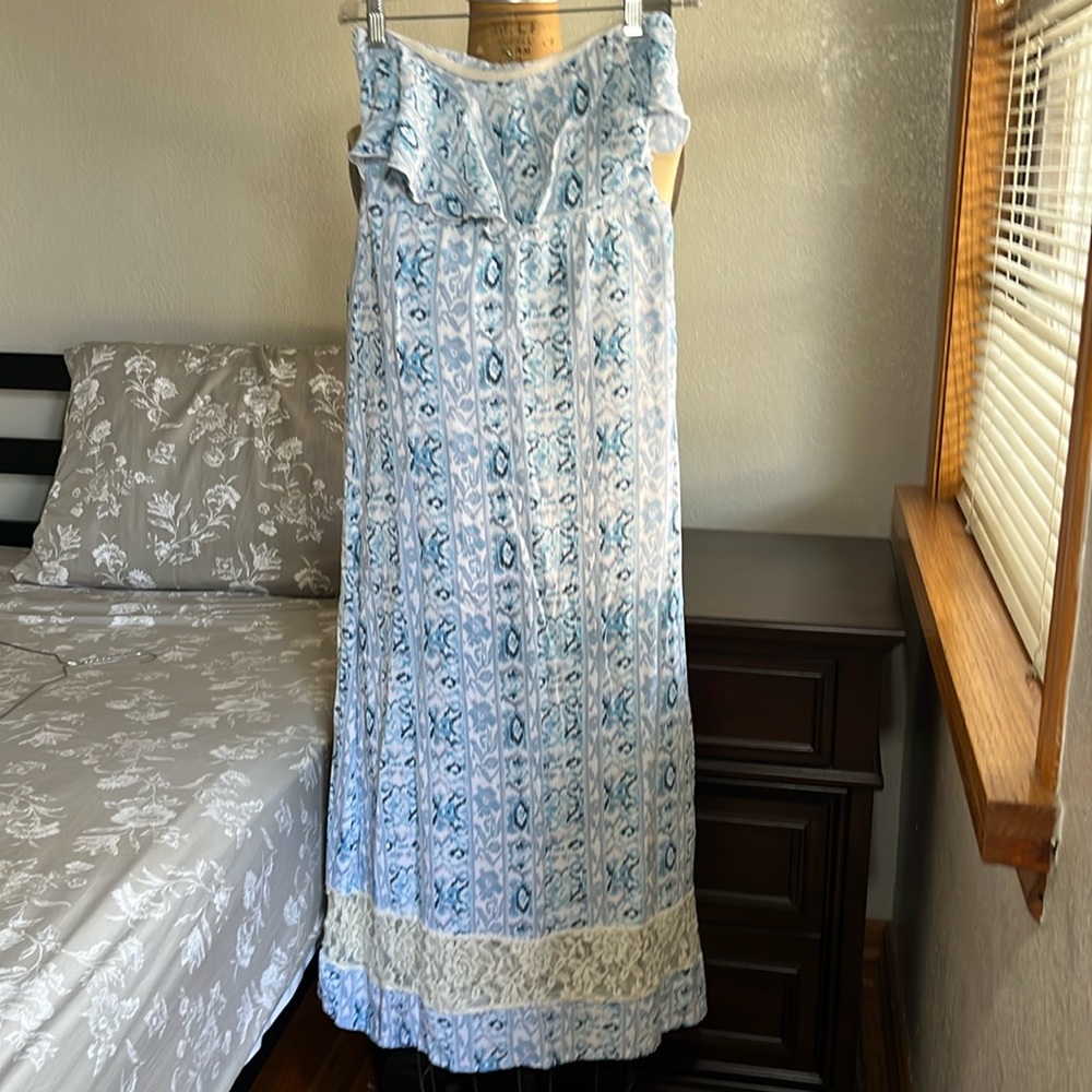 Blue maxi strapless dress
